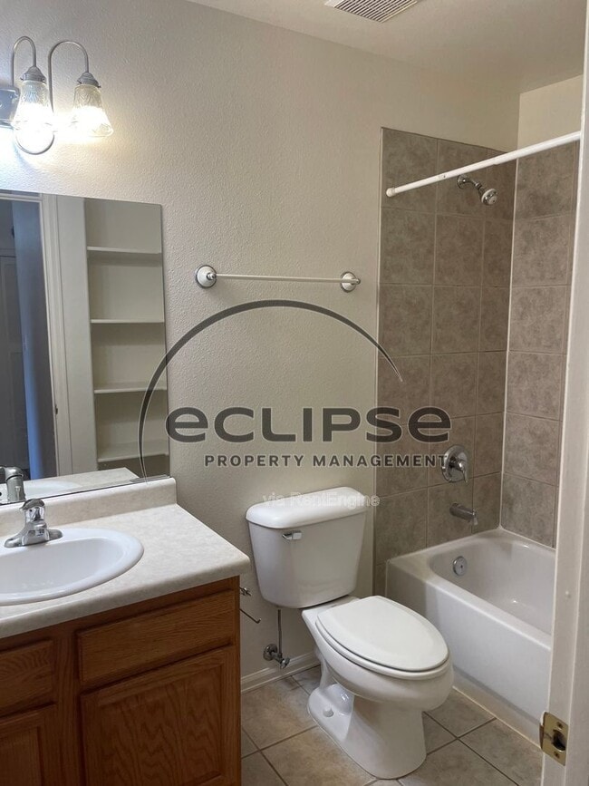Building Photo - 497 Coronado Ct