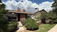 Building Photo - 2 Bedroom 2 Bathroom Condo in Red Fin!