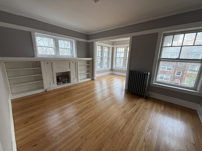 Building Photo - 4501 N Troy St