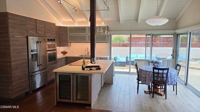 Building Photo - 3078 Saddleback Ct