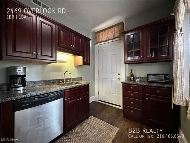 Building Photo - 2469 Overlook Rd