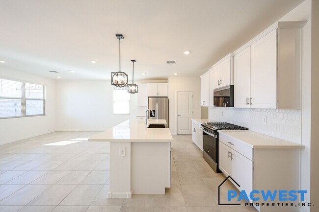 Building Photo - Your new home for lease!