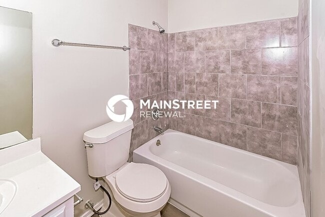 Building Photo - 3 Bedroom Pet-Friendly Home in Olive Branch, MS with Main Street Renewal