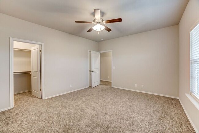 Building Photo - 3/2/2 Brand New Luxury Patio Home