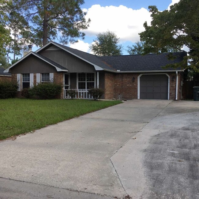 Primary Photo - 916 Mandarin Dr