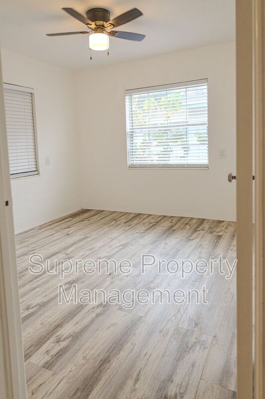 Building Photo - 1300 13th Ave S