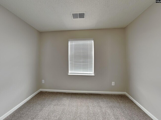 Building Photo - 149 Fox Grove Cir