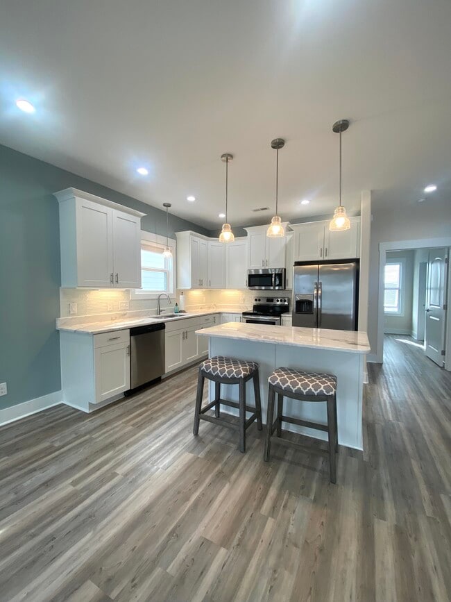 Building Photo - 137 Marblehead Dr