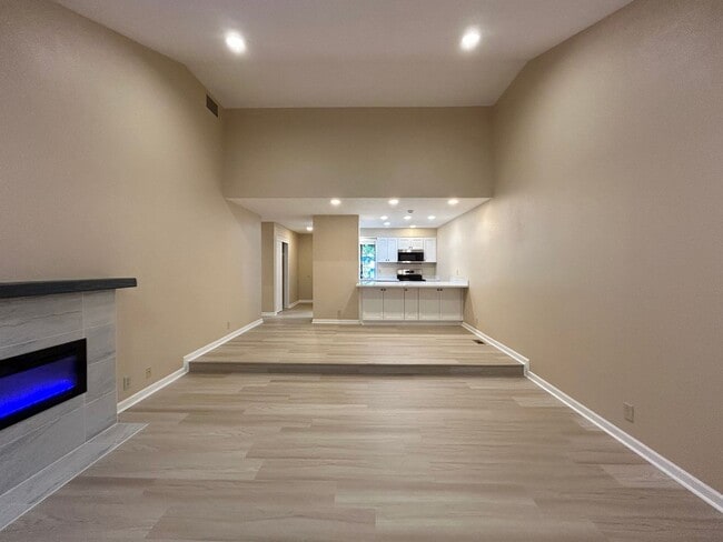 Building Photo - Serene 2 Bed, 2 Bath Updated Hidden Gem!
