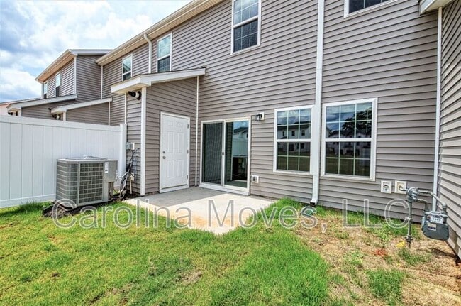 Building Photo - 500 Benoni Pl