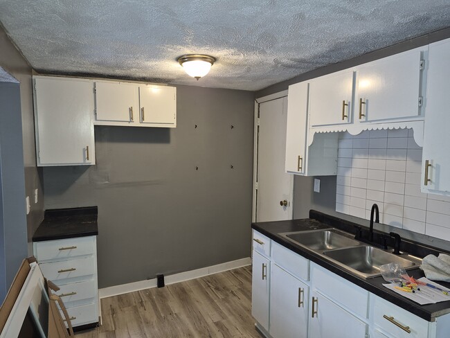 Building Photo - Bulkley