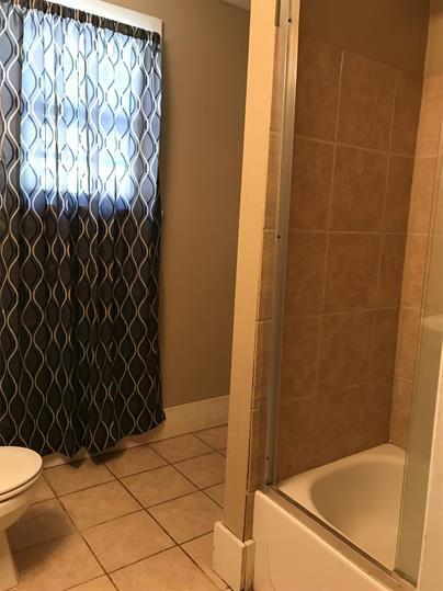 Building Photo - 957 12th St