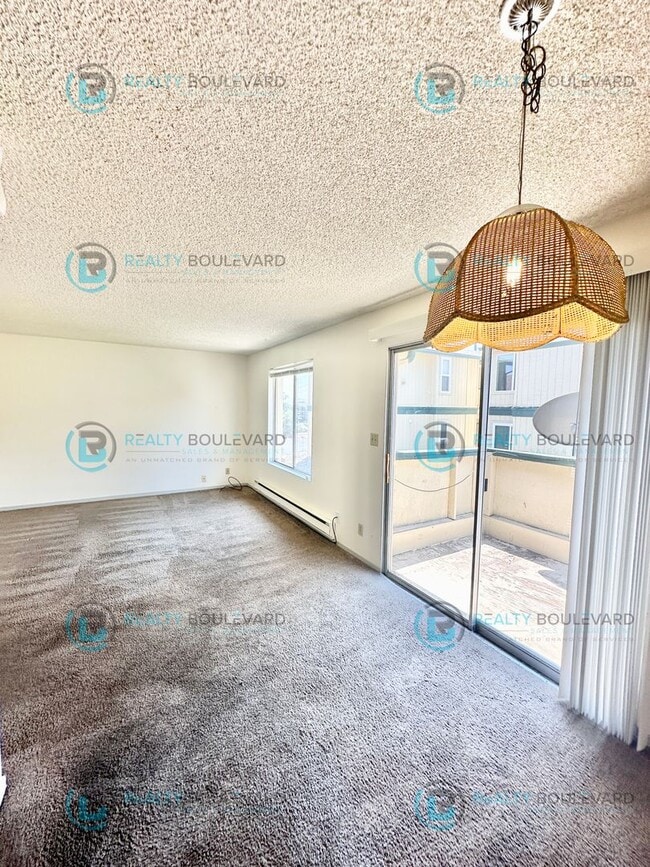 Building Photo - 3929 Clear Acre Ln