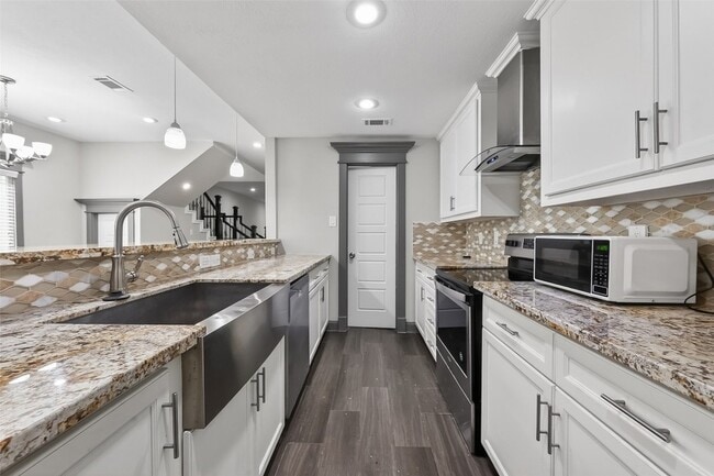 Building Photo - 11280 Braes Forest Dr