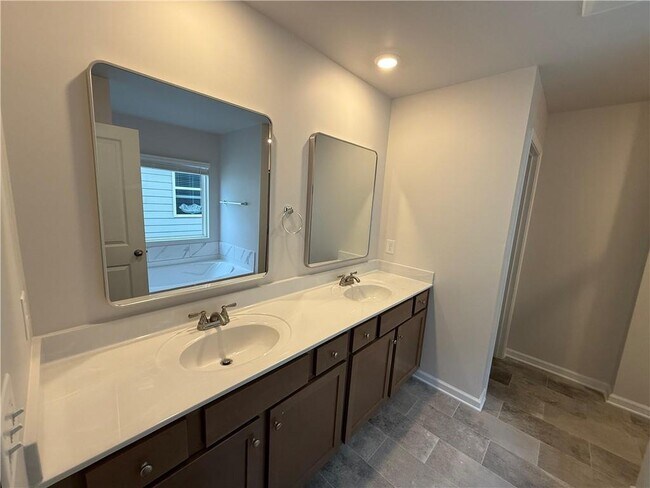 Building Photo - 131 Windover Wy