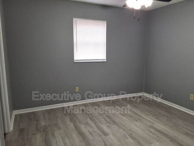 Building Photo - 246-2 ELMWOOD