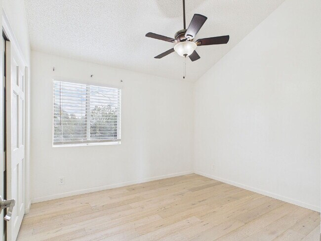 Building Photo - Trade Winds at Gilbert