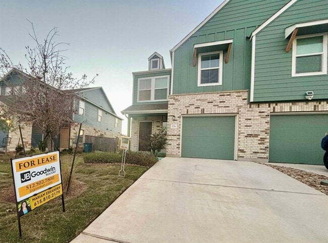 Primary Photo - 176 Andross Ln