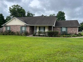 Building Photo - 15457 Woody Dr