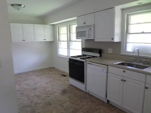Building Photo - 5 Esquiline Dr
