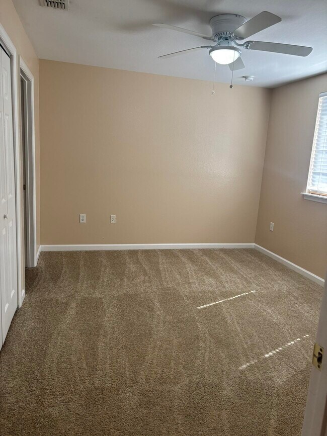 Building Photo - 4434 Gearhart Rd