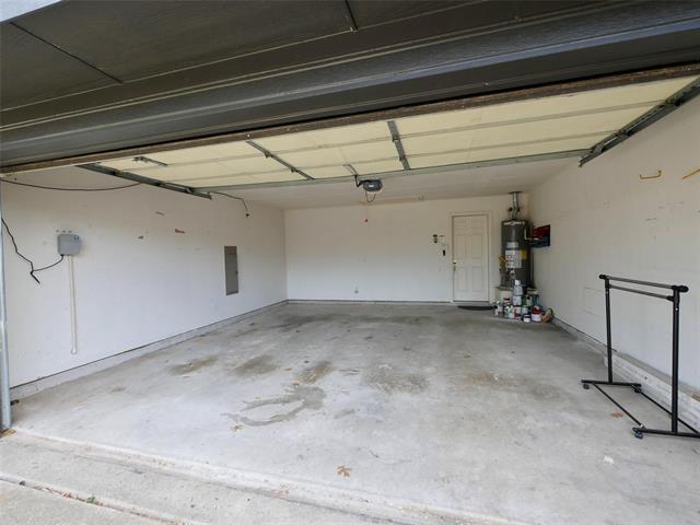 Building Photo - 4502 Highlands Dr