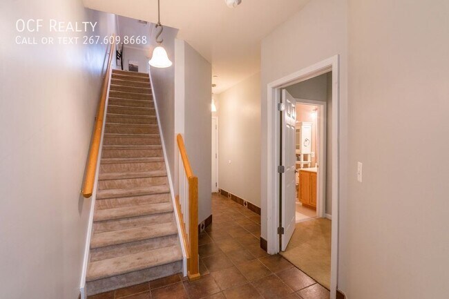 Building Photo - 3147 W Thompson St