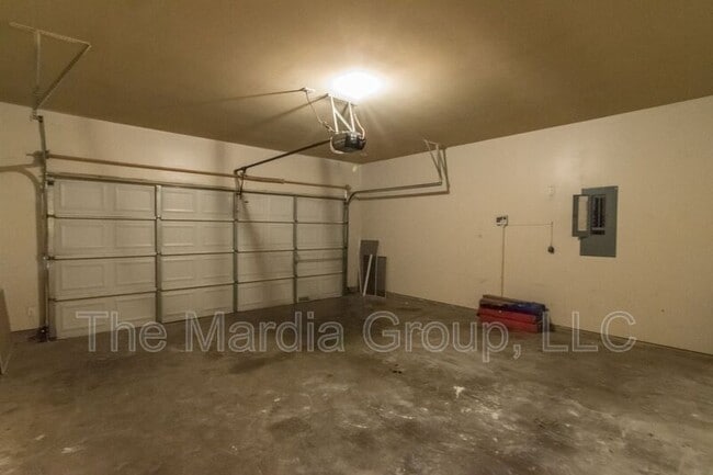 Building Photo - 8512 Prairie Wind Trail