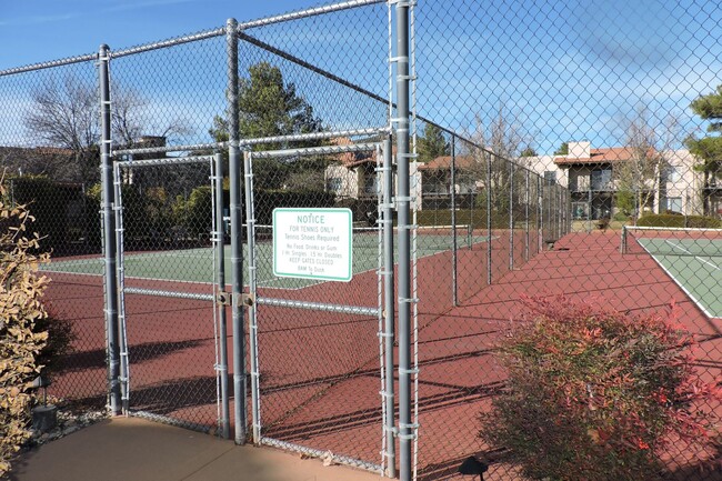 Building Photo - 65 Verde Valley School Rd