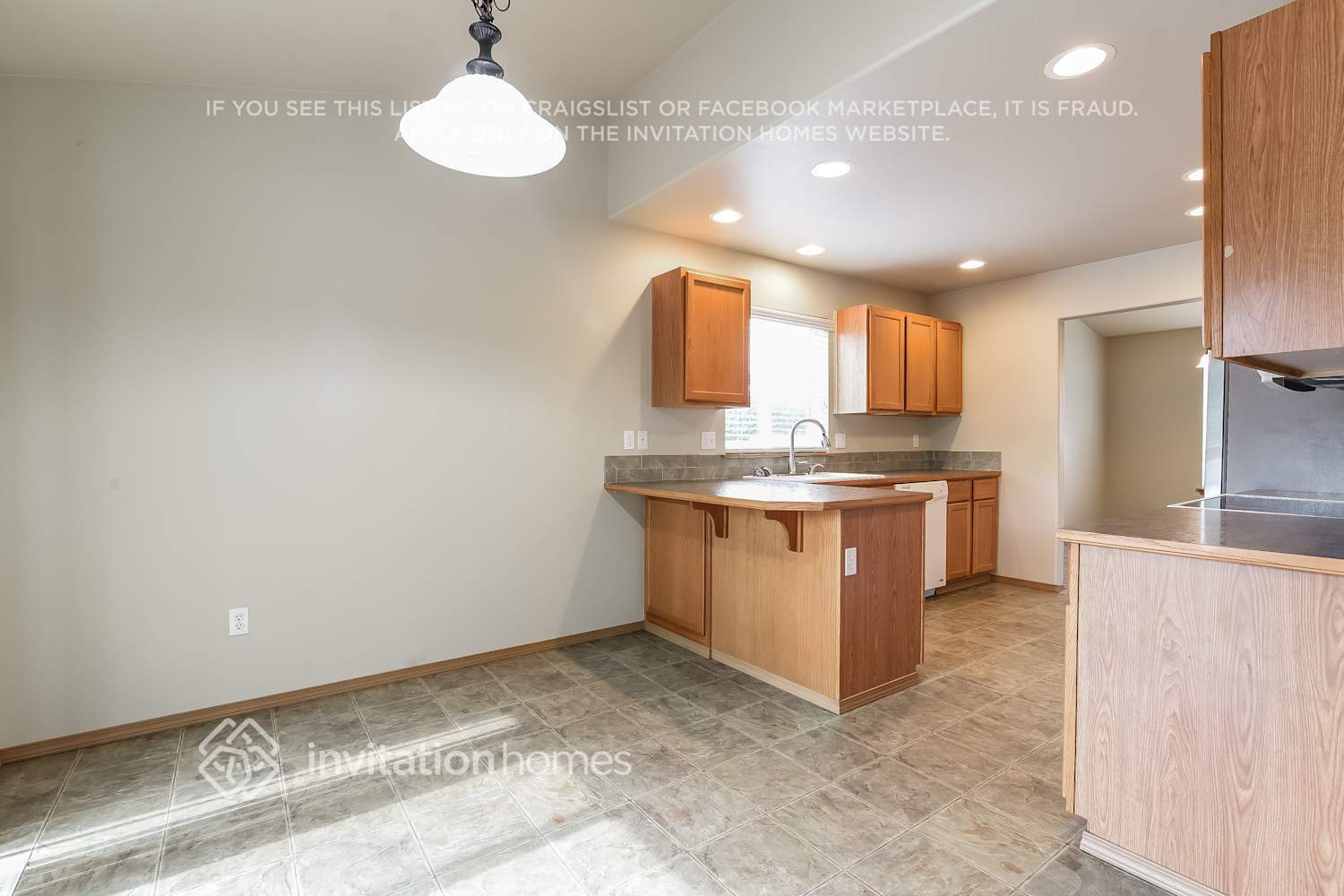 Building Photo - 10207 Broadway Ave S