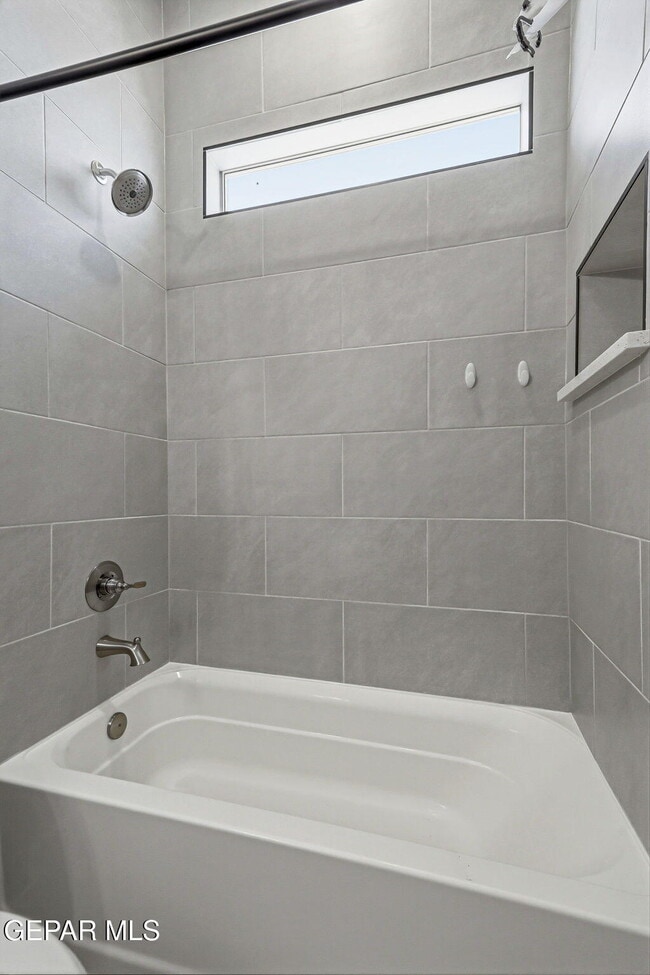 Building Photo - 329 Hector Porras Dr