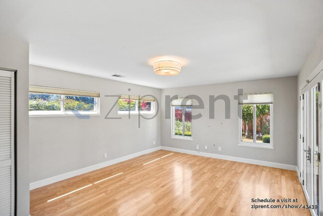 Building Photo - 1697 140th Ave