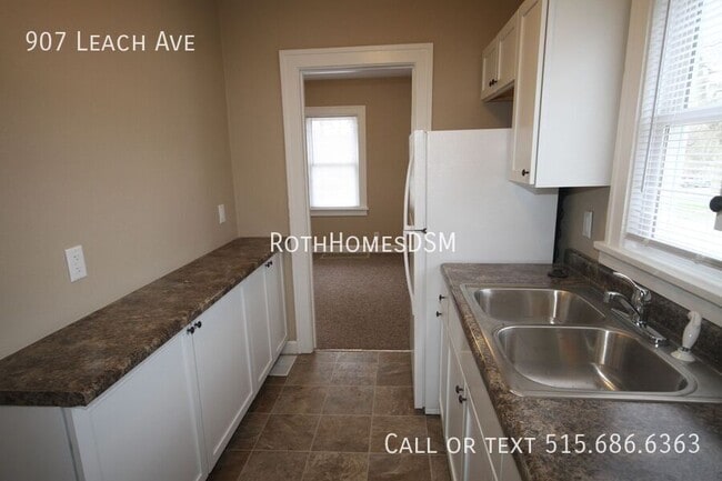 Building Photo - 907 Leach Ave