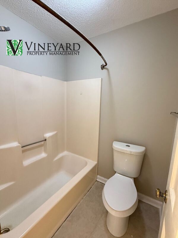 Building Photo - 6055 Sand Wedge Cir