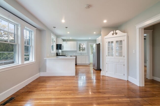 Building Photo - 65 Shawmut St