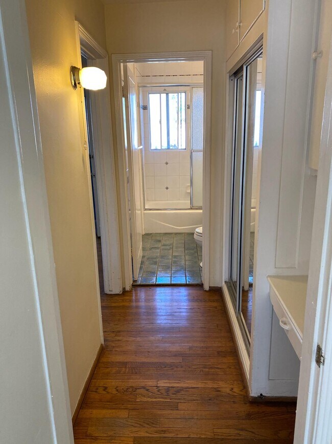 Building Photo - 8511 Wiley Post Ave