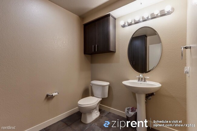 Building Photo - 1 br, 1.5 bath Condo - 88 Bush Street, San...