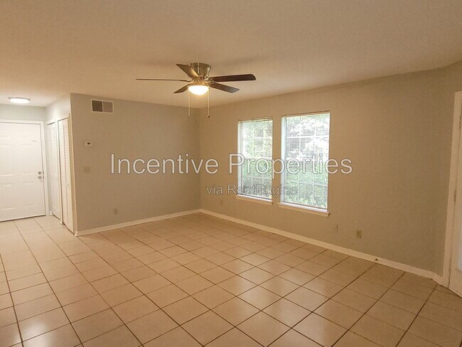 Building Photo - 5956 Westgate Dr