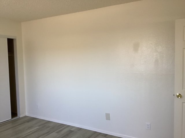 Building Photo - "Charming 1-Bedroom Retreat with 800 Sq Ft of Comfort in Lancaster!"