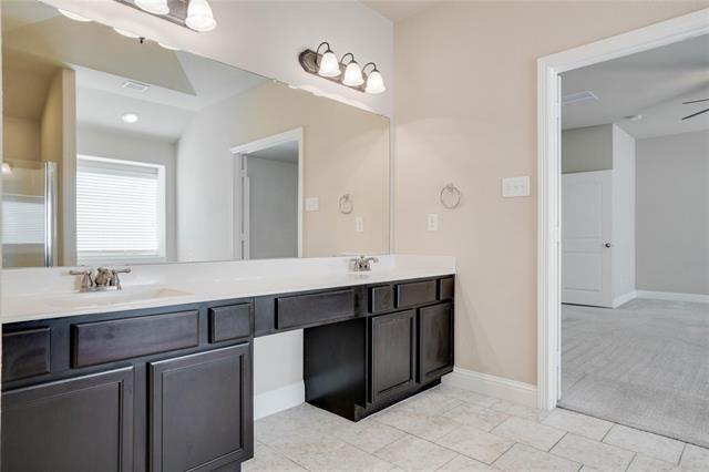 Building Photo - 3215 Clear Springs Dr