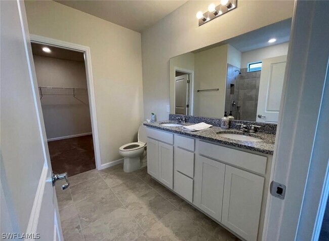 Building Photo - 10861 Firebush Cir