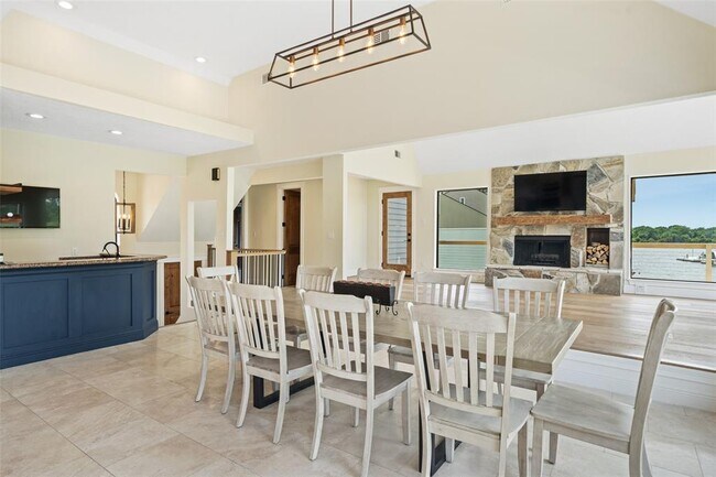 Building Photo - 12986 Wood Harbour Dr