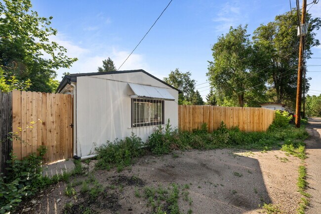 Building Photo - 760 Stuart St