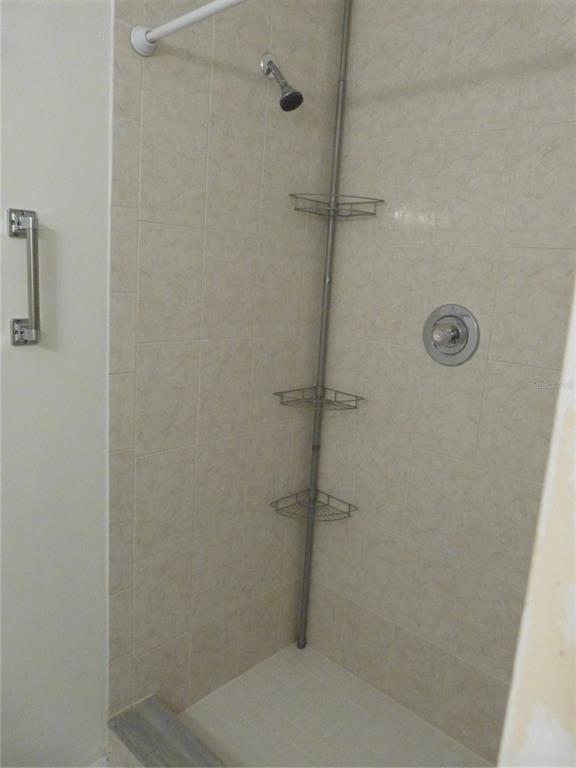 Building Photo - 2528 Elderberry Dr