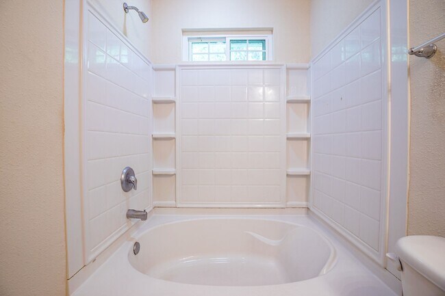 Building Photo - 1777 Biscayne Bay Cir