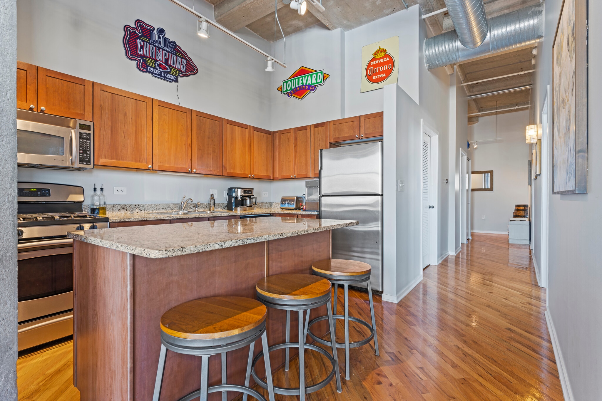 Building Photo - 2107 Grand Blvd