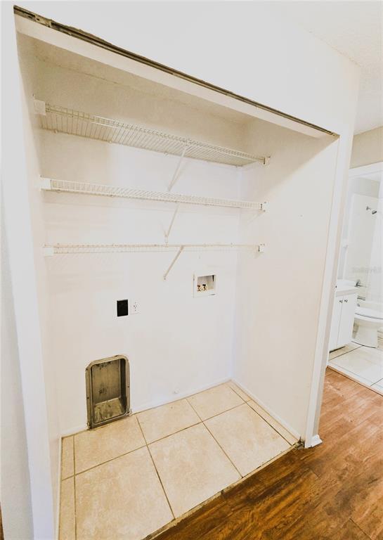 Building Photo - 2407 King Oak Ct