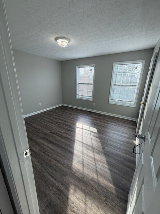 Building Photo - 306 McDougal Ave