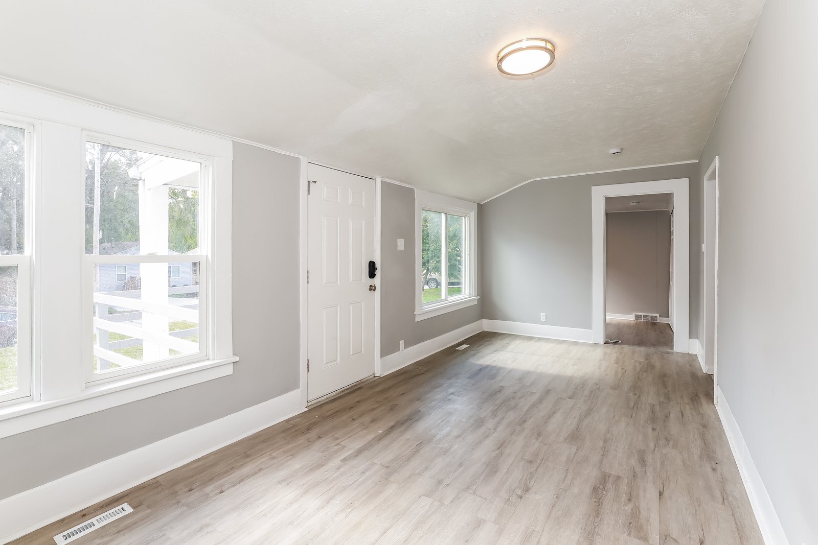 Building Photo - 3632 Jaynes St