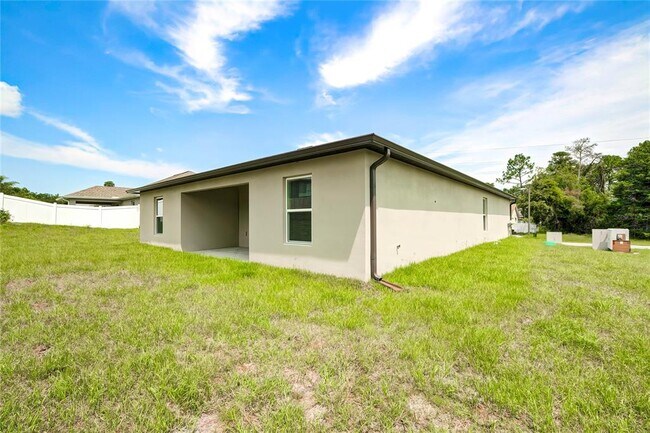 Building Photo - 2440 Ring Rd